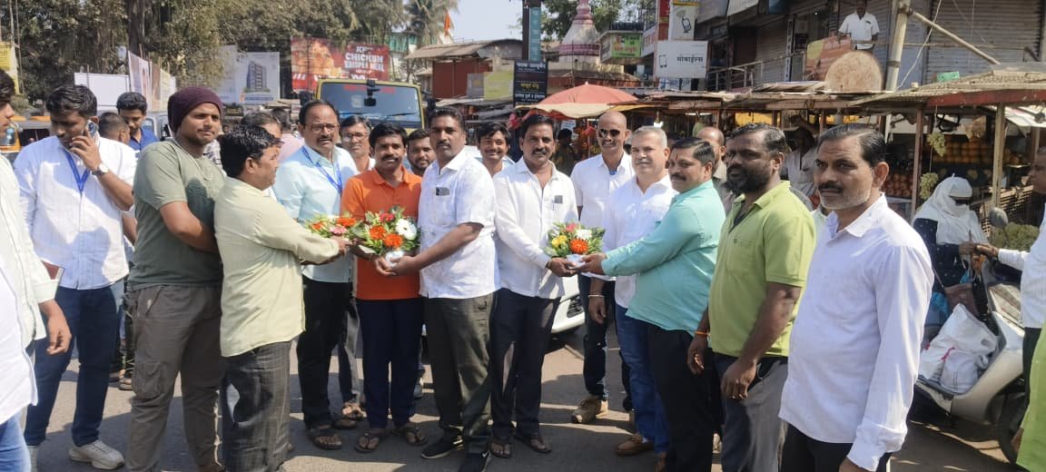 नगराध्यक्ष अमोल मोहिते यांच्याकडून राजवाडा मंडईची पाहणी